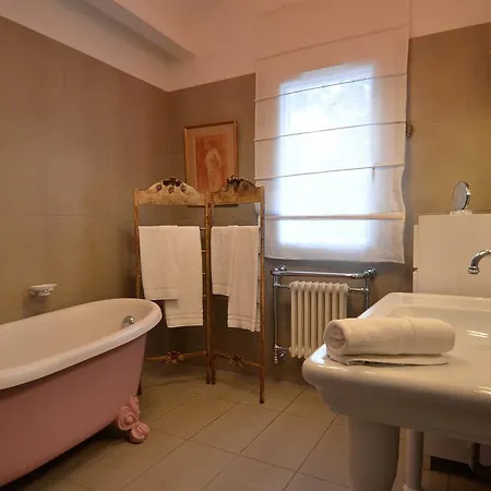 Szálloda Logis Restaurant Des Pins