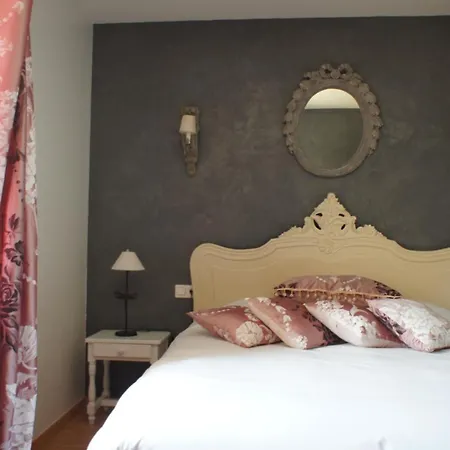 Logis Restaurant Des Pins 3* Bédoin