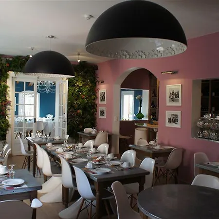 Logis Restaurant Des Pins Bédoin