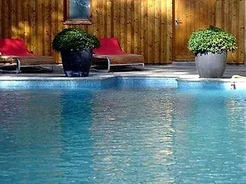 Logis Restaurant Des Pins Szálloda