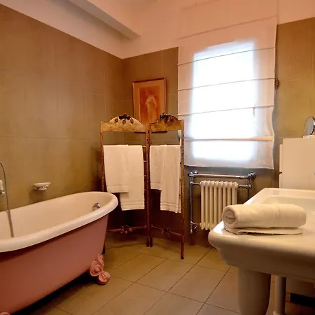 Logis Restaurant Des Pins Szálloda 3*